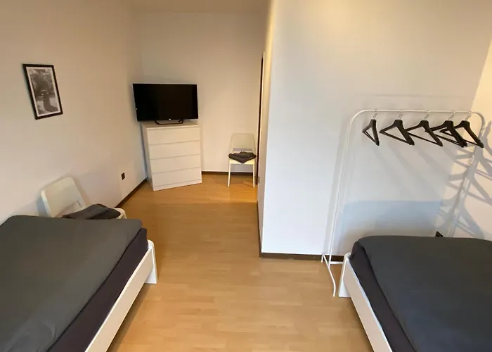 Geraeumige Monteurwohnung In Infrastrukturell Bester Lage